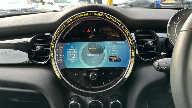 MINI Hatchback 1.5 Cooper Classic Premium 5dr Petrol Hatchback